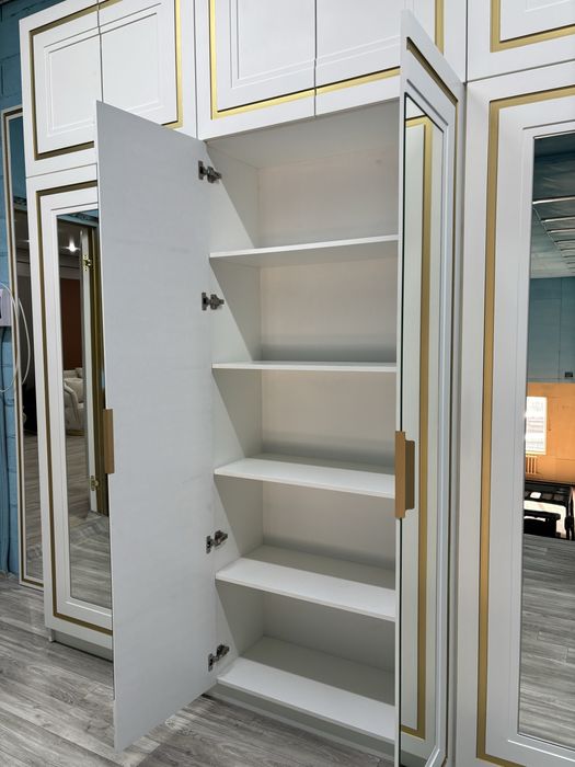 Продам шкаф для прихожей