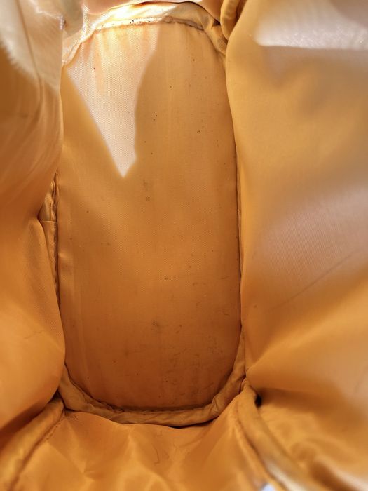 Небольшой голубой рюкзак