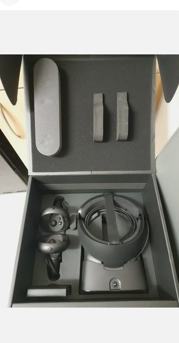 Свалени от витрина нови Очила за виртуална реалност Oculus Rift S