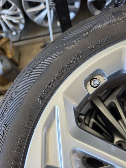4 Броя 215/55/17 Nexen 7mm