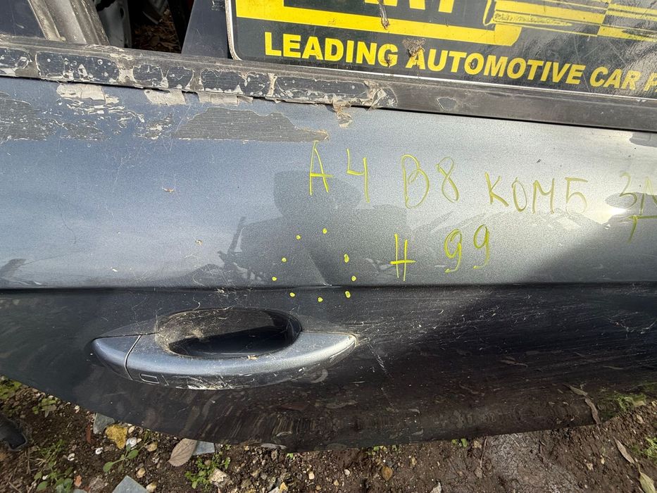 Задна дясна врата Ауду Audi A4 B8 комби ном 99