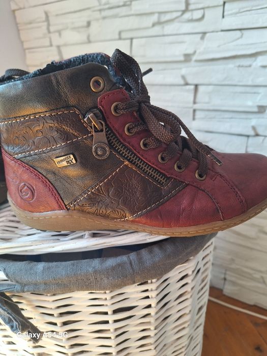 Дамски боти от естествена кожа" Remonte"