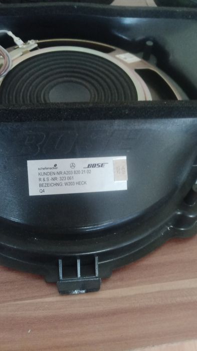 Vând sistem audio original bose de mercedes