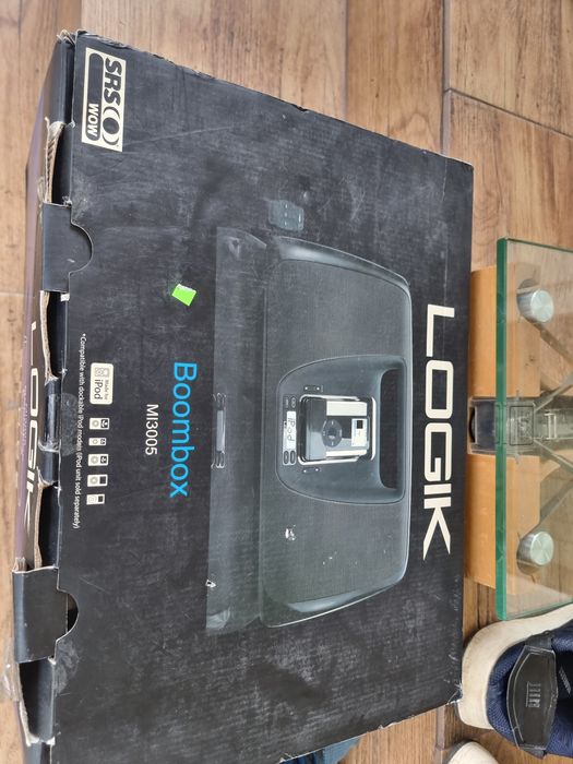Dock,Ipod,Iphone,Radio