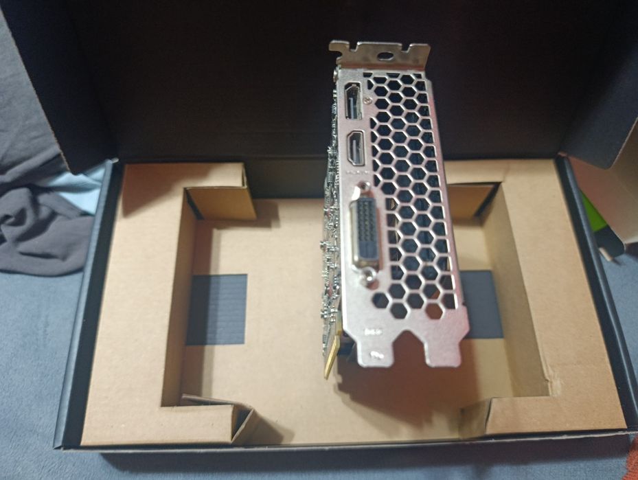 Видеокарта GTX 1050 TI 4GB