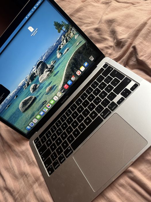 MacBook Pro 2022