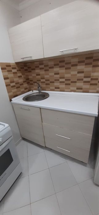 Кухонные шкафы  с раковиной б/у