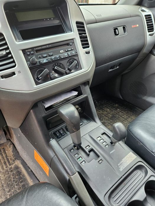 MITSUBISHI Pajero 2001 — imagine 4