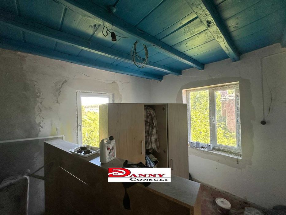 Къща с 1700 кв.м. двор в с. Мусина, обл. Велико Търново