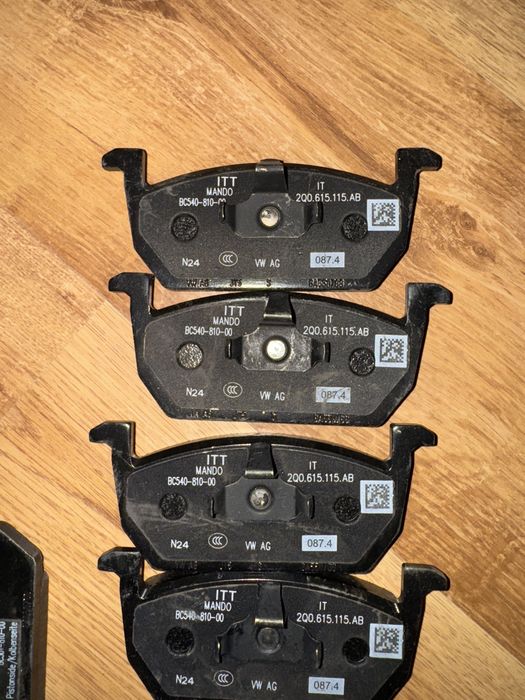 Placute de frana originale VAG  pentru Volkswagen