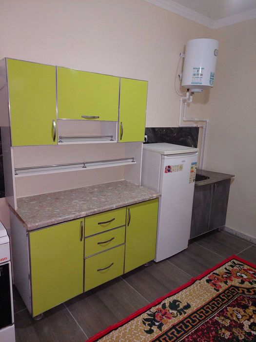 Novostroykada 1 xonali uy uzoq muddatli ijaraga. Faqat oila uchun