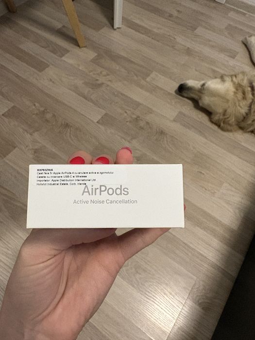 AirPods 4 -Active Noise Cancellation