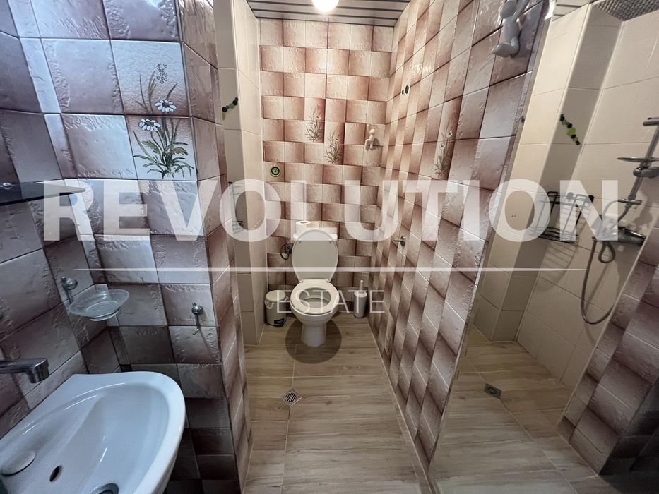 Дава се под наем Двустаен апартамент в Варна, м-т Траката - 50 кв.м за 518.67 € - Снимка #2