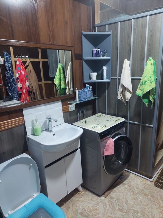 Дом из двух комнат.