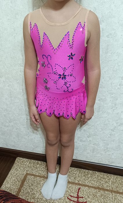 Продам купальники для гимнастики