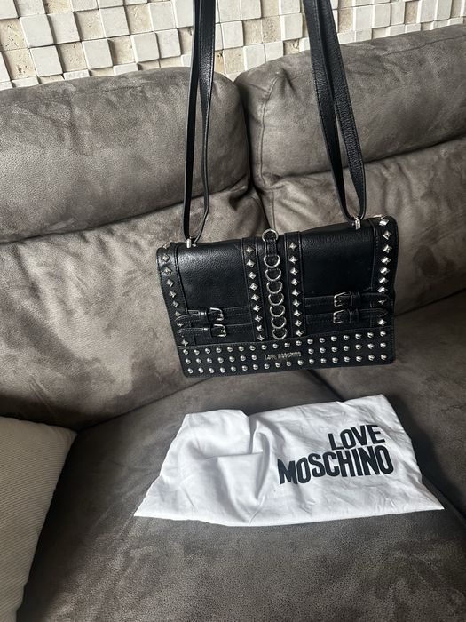 Две Чанти LOVE Moschino