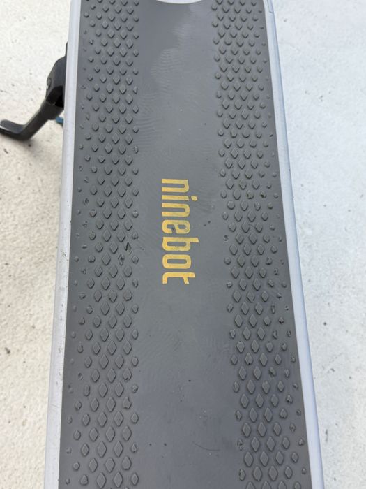 Элетро самокат ninebot g30lp  в идале