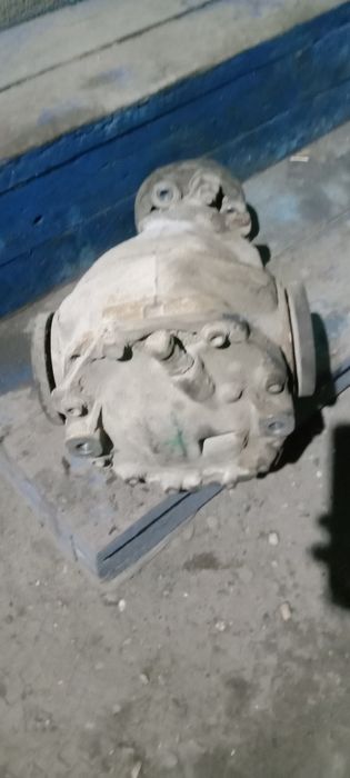 Редуктор 3.27 Мерседес 210