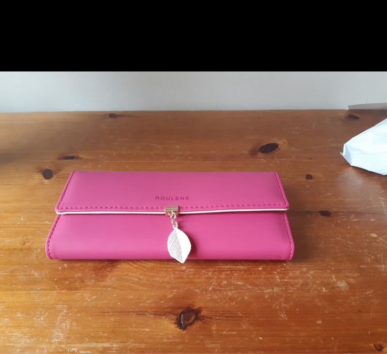 Дамско портмоне