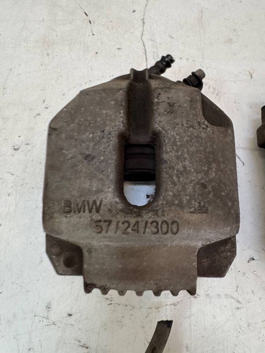 Etrier etrier față spate BMW Seria 3 E90 E91 2.0 M47 150 CP