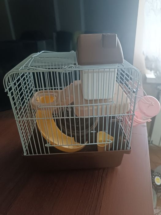 Продам клетку для хомяка