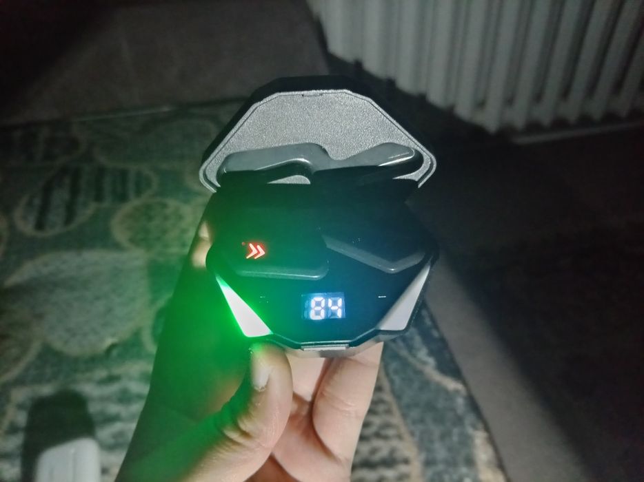 наушники срочно нужно продать!!!