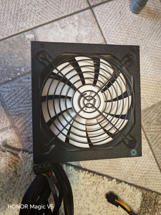 Carcasa segotep, sursa tacens 600w, dvd rw asus