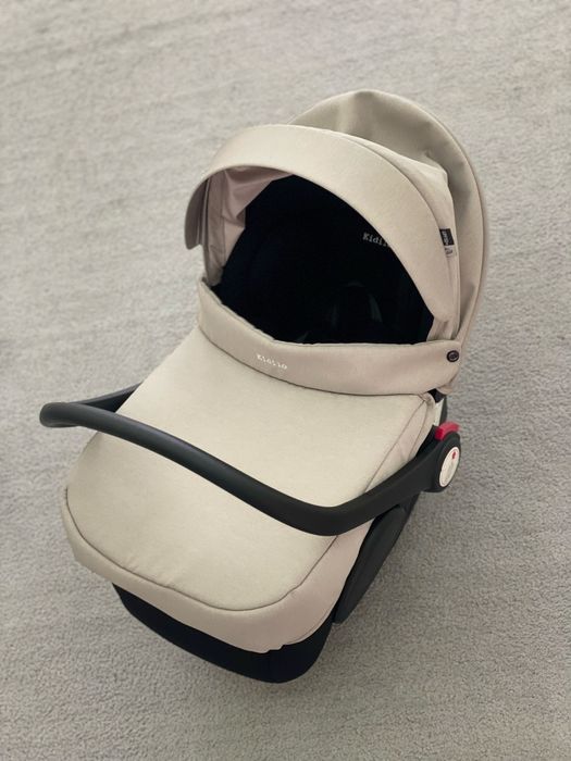 Детское автокресло для детей 0+