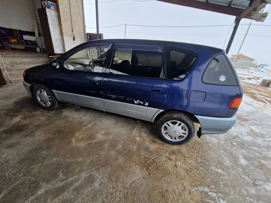 Тайота ипсум сатылады