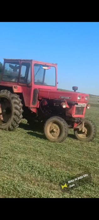 Vând  u650+ remorcă sau schimb cu platformă