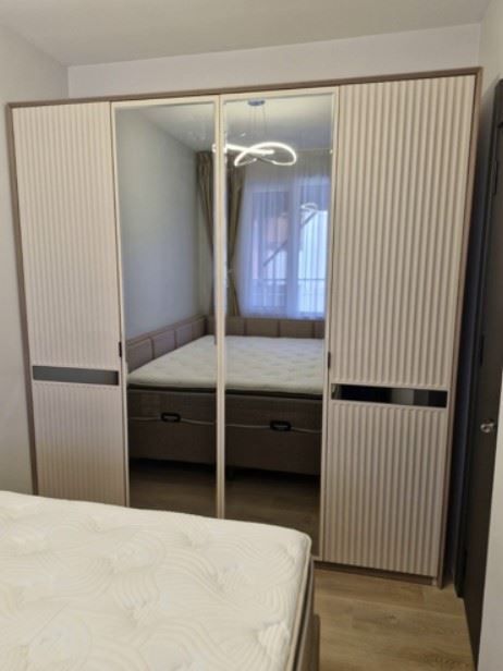 Дава се под наем Тристаен апартамент в София, Дървеница - 115 кв.м за 896.58 € - Снимка #3