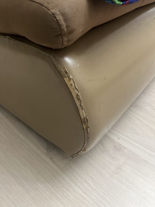 Диван б/у толко покупатели пишите