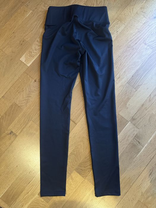 Colanti material calitativ