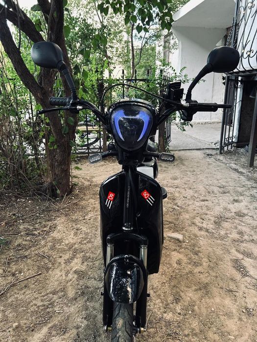 Электроскутер СК8