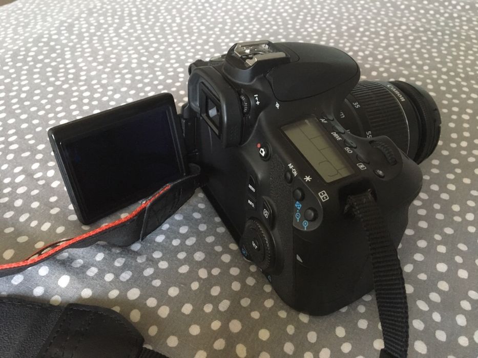 Фотоапарат Canon EOS 60D