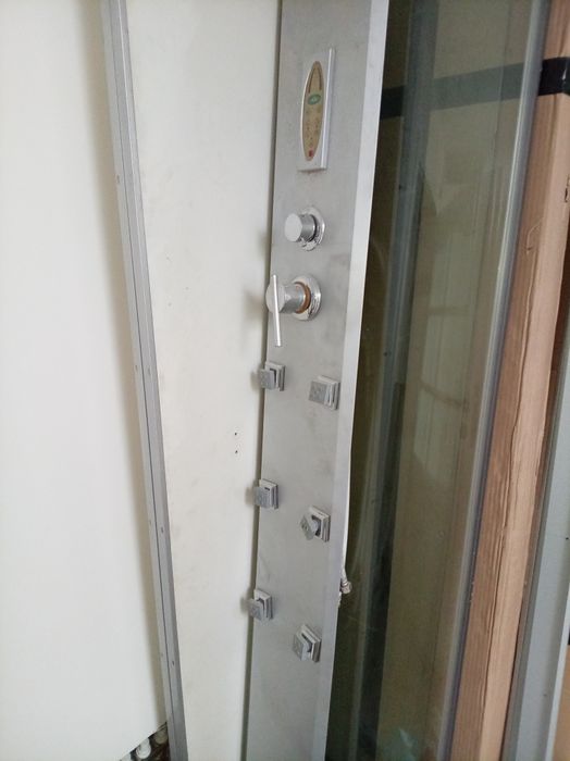 Cabina dus  cu hidromasaj și radio nouă 90x90