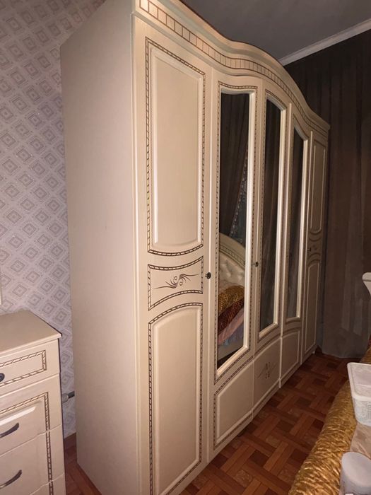 Спальный гарнитур