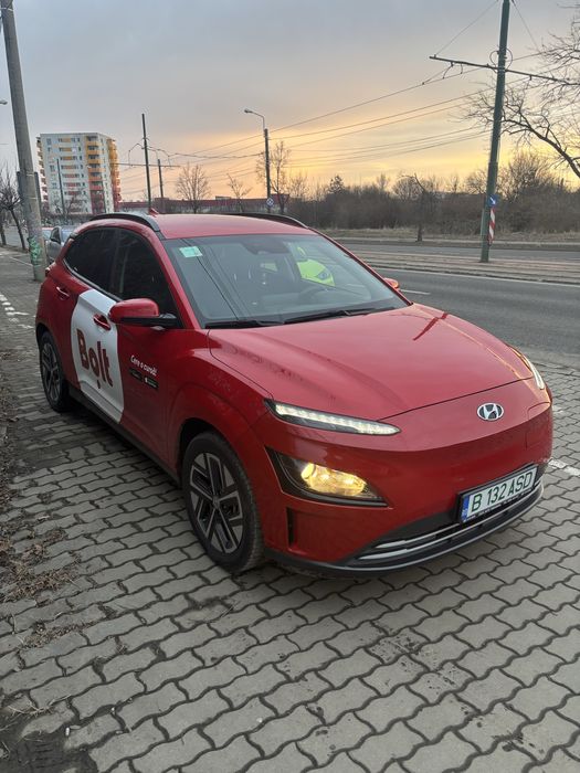 Inchiriez autoturisme de la 100 RON pe zi