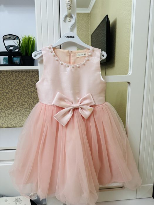 Нарядные платья для девочек