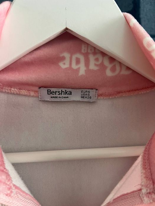 Яке Барби Бершка