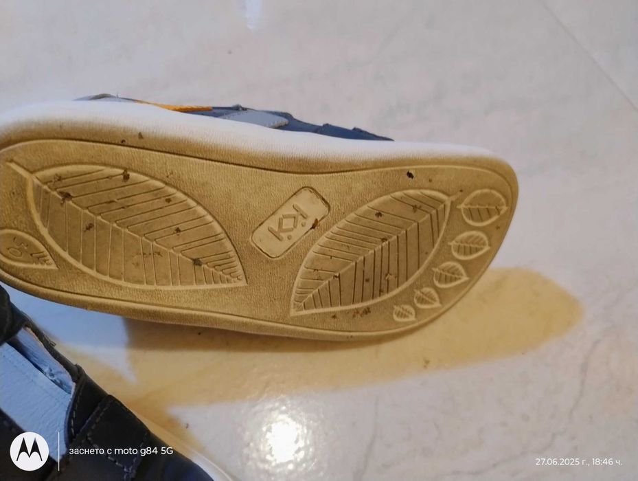 Сандали боси обувки