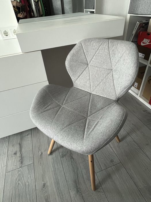 Masa de toaleta pentru machiaj