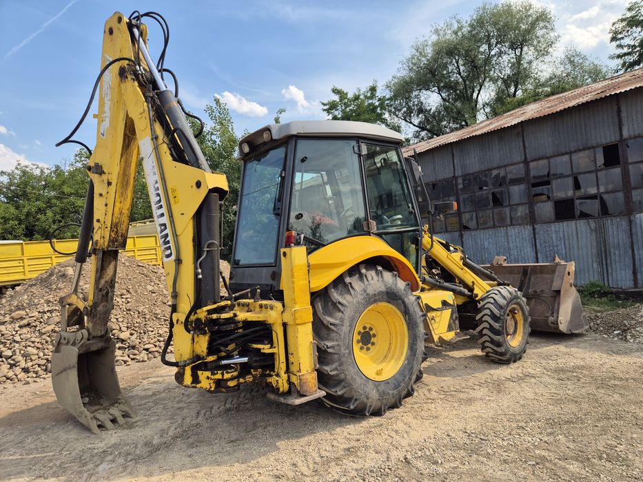 Buldoexcavator New holland an 2006