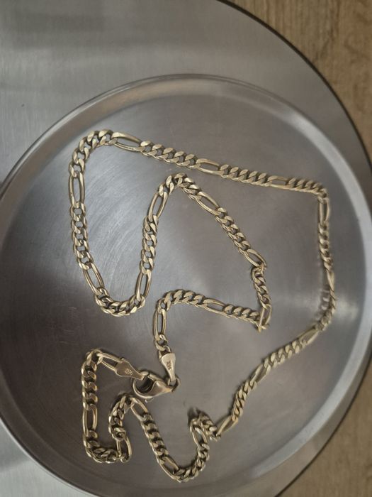 Vând lanțișor din aur
