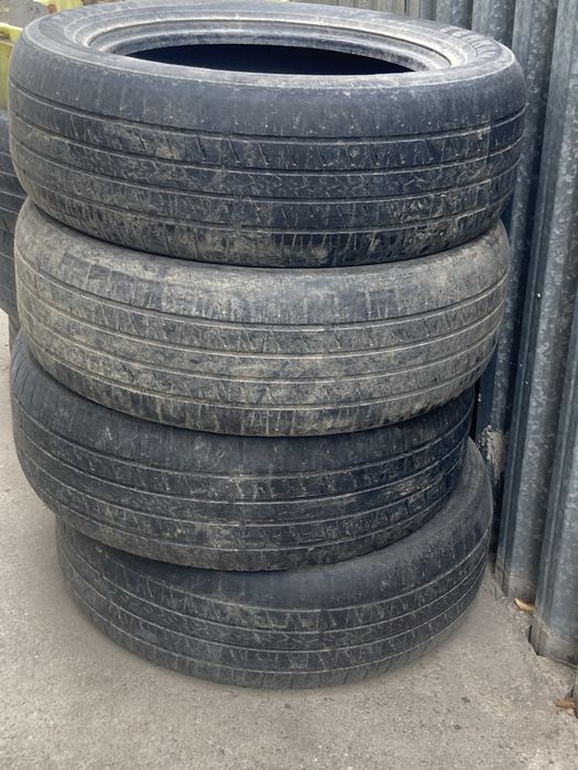 Всесезонние комплект шин 235/60/18