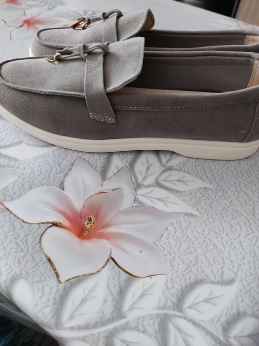 Женская  обувь р 39