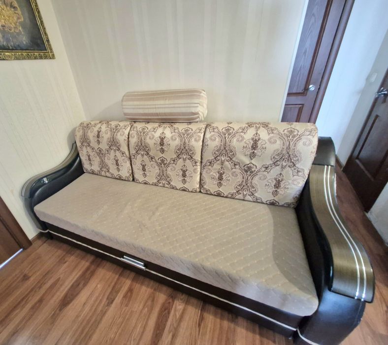 Диван раскладной 3-ка б/у