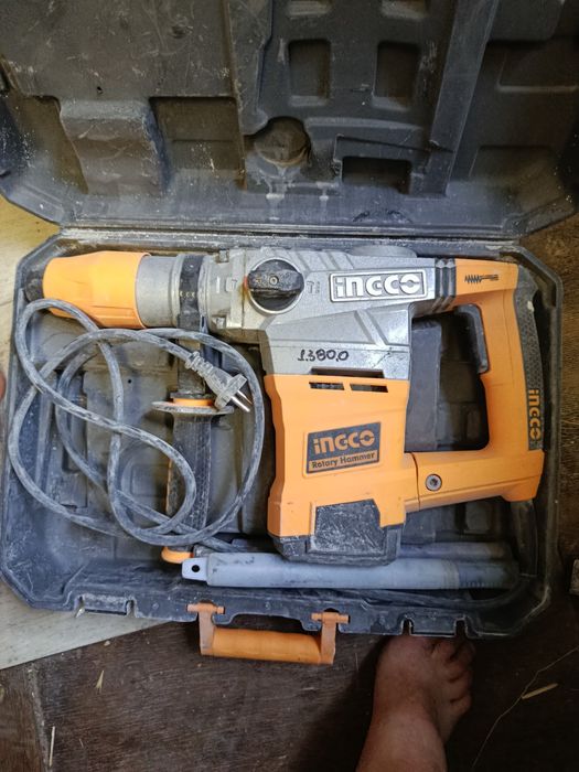 Продам перфоратор