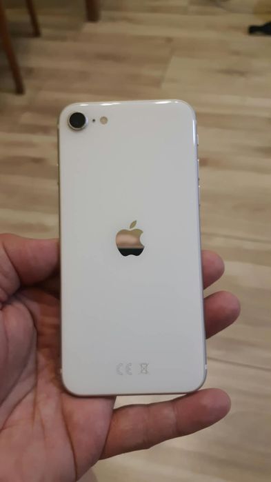 iPhone SE, белый цвет 64GB