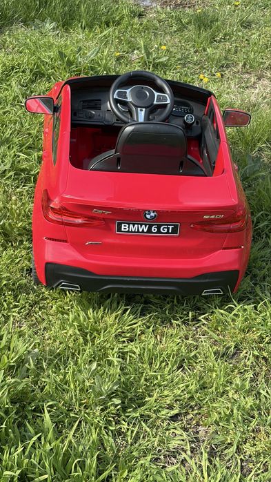 Masinuta BMW electrica